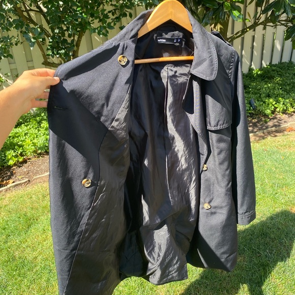 Lefties Classic Black Trench Coat - Picture 5 of 6